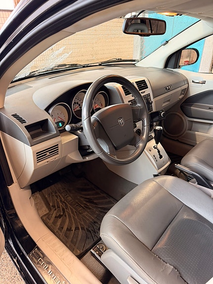Dodge Caliber 9 of 18