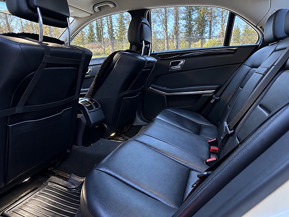 Mercedes-Benz E200 d 16 of 16