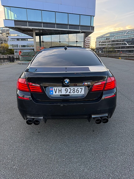 BMW M5 6 of 28