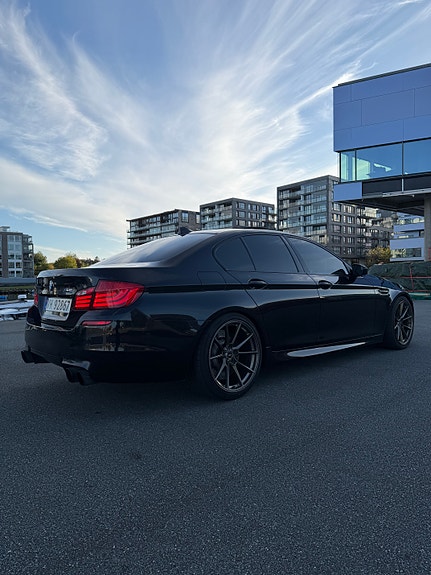 BMW M5 7 of 28