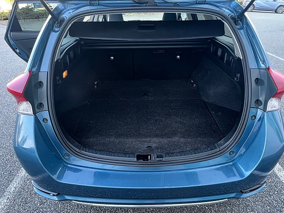 Toyota Auris 18 of 18