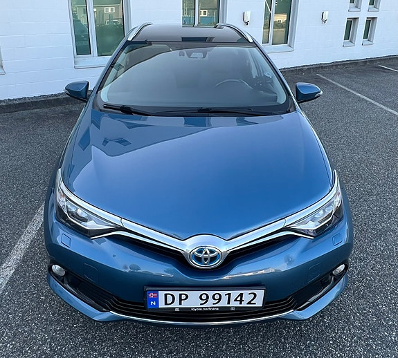 Toyota Auris 3 of 18