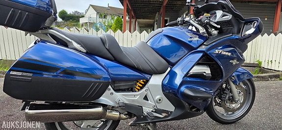 Honda ST 1300 Pan European 27 of 30