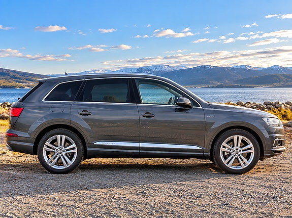Audi Q7 3 of 14