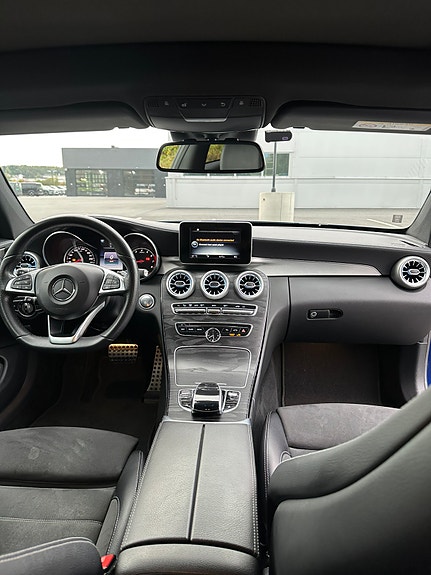 Mercedes-Benz C180 16 of 30