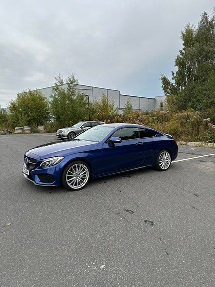 Mercedes-Benz C180 3 of 30