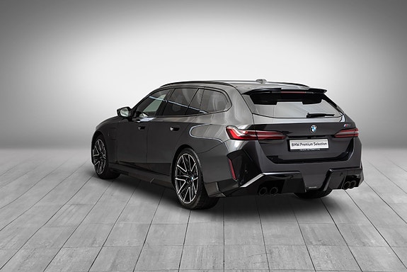 BMW M5 3 of 30