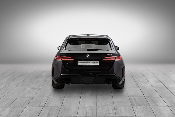BMW M5 4 of 30