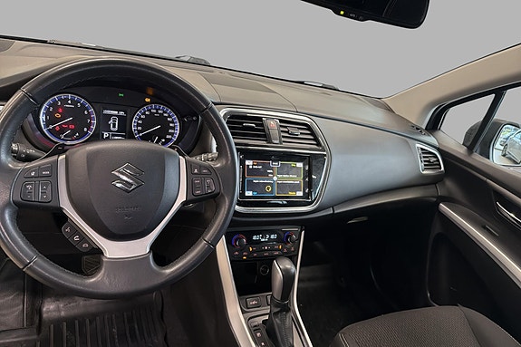 Suzuki SX4 S-Cross 10 of 19