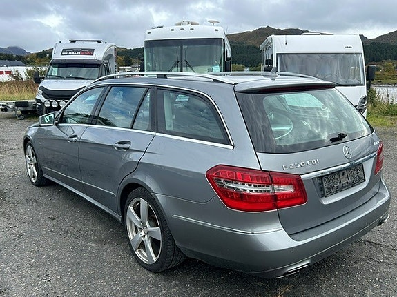 Mercedes-Benz E250 16 of 22