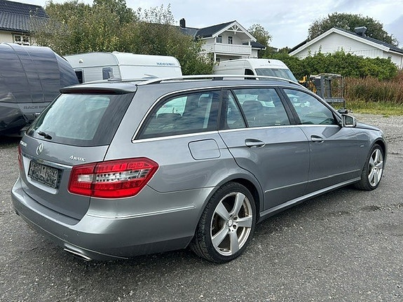 Mercedes-Benz E250 19 of 22