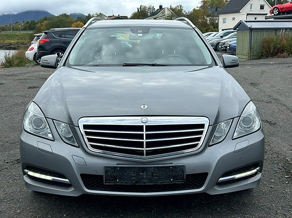 Mercedes-Benz E250 17 of 22