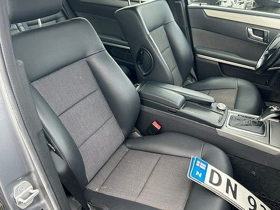 Mercedes-Benz E250 21 of 22