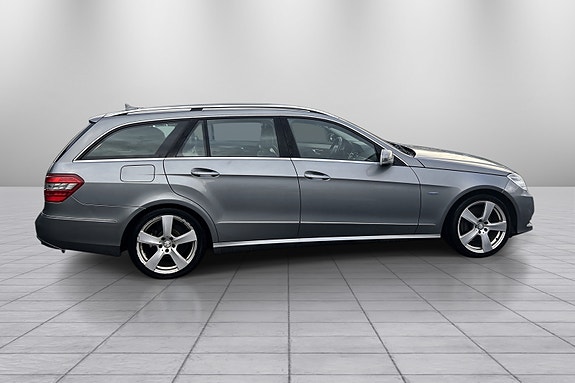Mercedes-Benz E250 12 of 22