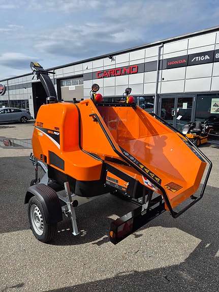 Eliet Mega Prof 25 HK Kubota fliskutter, kr 209000+mva (ord.  319000+mva)