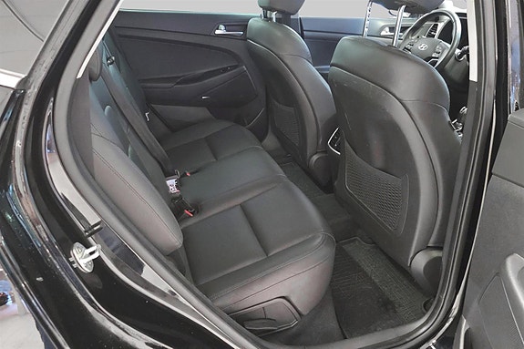 Hyundai Tucson 24 of 27