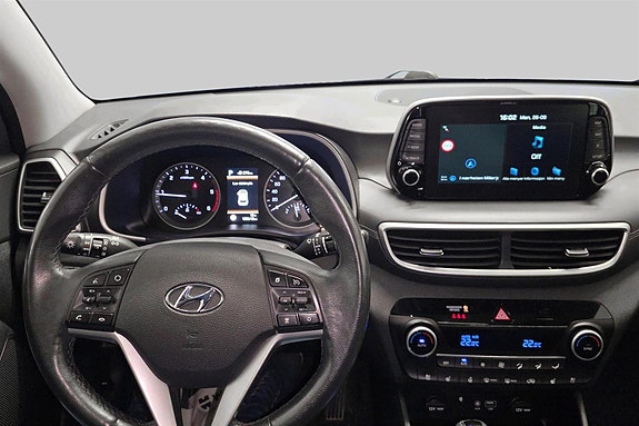 Hyundai Tucson 10 of 27
