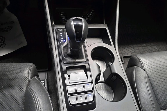 Hyundai Tucson 16 of 27