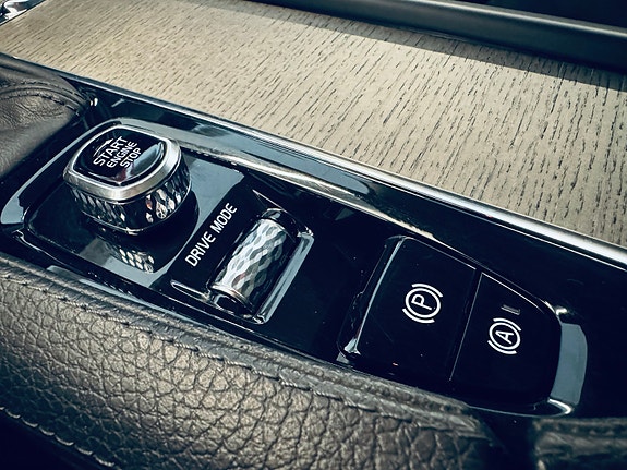 Volvo V90 Cross Country 17 of 30