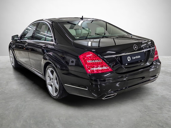 Mercedes-Benz S350 d 3 of 26