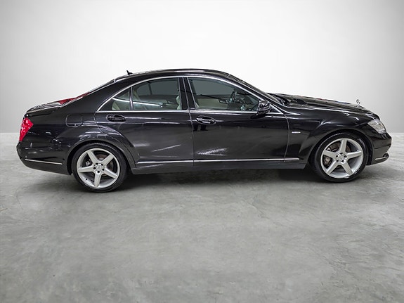 Mercedes-Benz S350 d 6 of 26