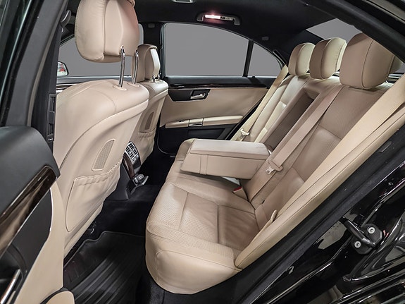 Mercedes-Benz S350 d 20 of 26