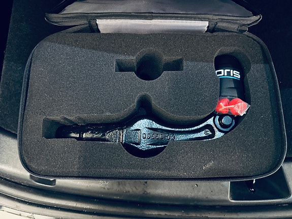 Tesla Model Y 23 of 26