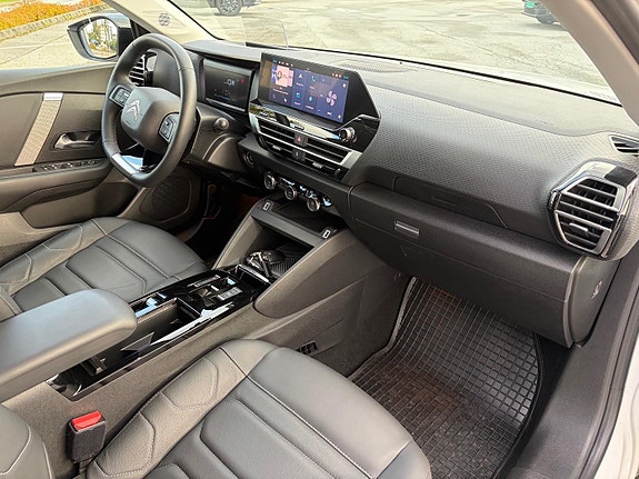 Citroen E-C4 25 of 30