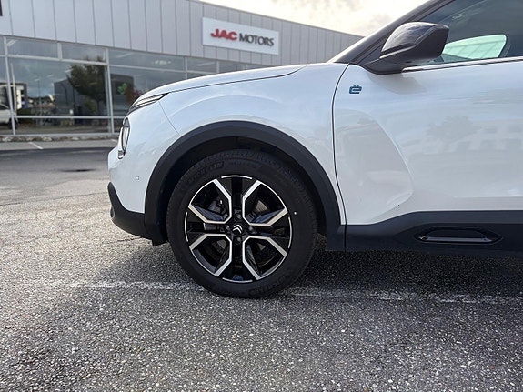 Citroen E-C4 9 of 30