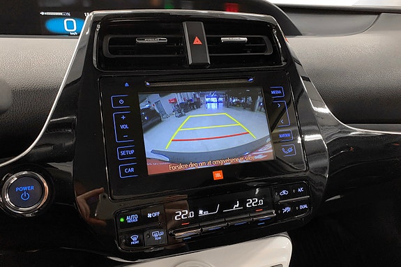 Toyota Prius 12 of 13
