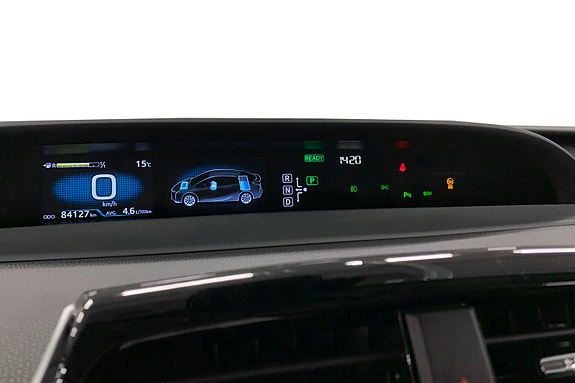 Toyota Prius 11 of 13
