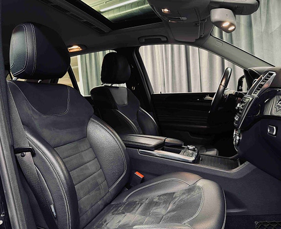 Mercedes-Benz ML250 23 of 30