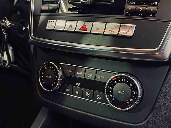 Mercedes-Benz ML250 28 of 30