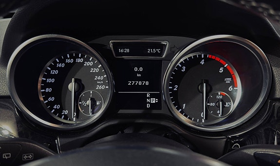 Mercedes-Benz ML250 30 of 30