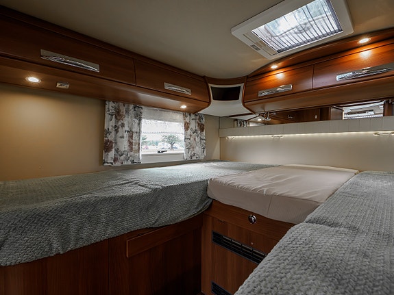 Carthago Chic E-Line I 50 Linerclass | 3L M/KJEDE | 177 HK | AUTOMAT | HYDR. STØTTEBEN |  SOLCELLE | AC 28 of 30