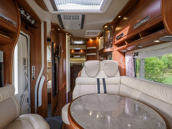Carthago Chic E-Line I 50 Linerclass | 3L M/KJEDE | 177 HK | AUTOMAT | HYDR. STØTTEBEN |  SOLCELLE | AC 18 of 30