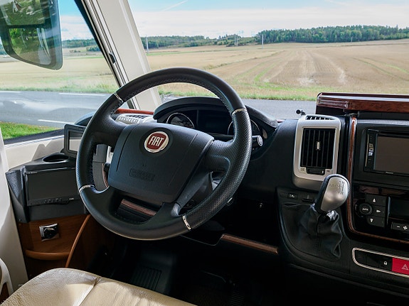 Carthago Chic E-Line I 50 Linerclass | 3L M/KJEDE | 177 HK | AUTOMAT | HYDR. STØTTEBEN |  SOLCELLE | AC 14 of 30