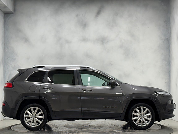 Jeep Cherokee 7 of 30