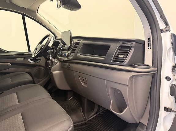 Ford Transit Custom 20 of 30