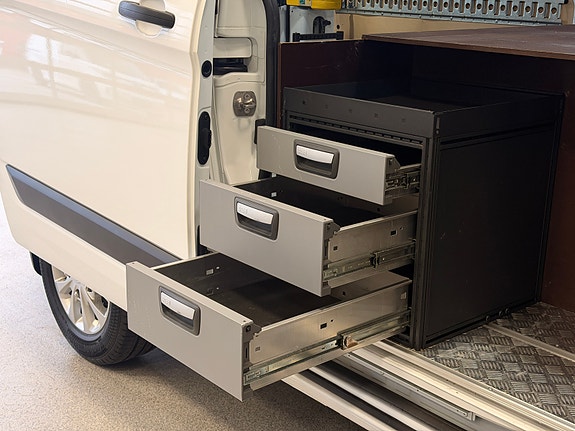 Ford Transit Custom 17 of 30