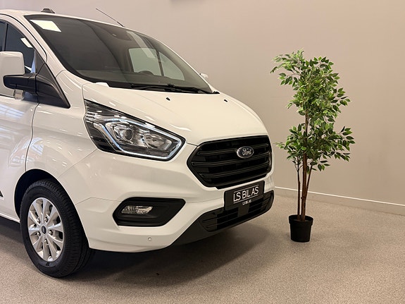 Ford Transit Custom 7 of 30
