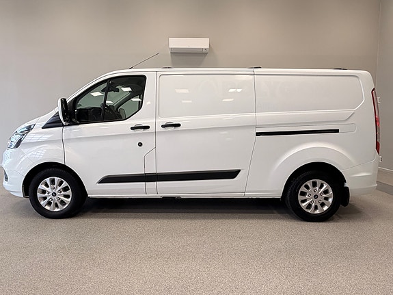 Ford Transit Custom 3 of 30
