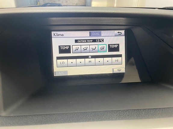 Lexus RX450h 29 of 30