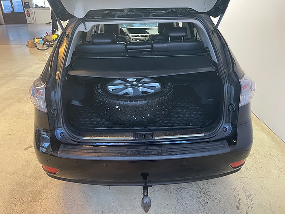 Lexus RX450h 8 of 30