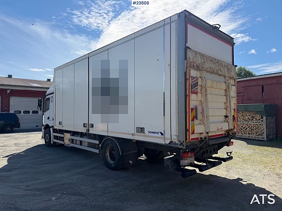 Mercedes-Benz Actros 1835L 4x2 skapbil m/ ADR rigget, ny clutch og svinghjul. – Euro 6 og totalt overhalt bremser. SE VIDEO 7 of 30