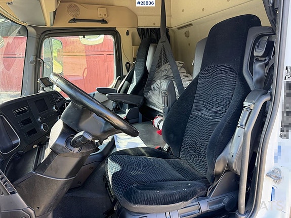 Mercedes-Benz Actros 1835L 4x2 skapbil m/ ADR rigget, ny clutch og svinghjul. – Euro 6 og totalt overhalt bremser. SE VIDEO 30 of 30