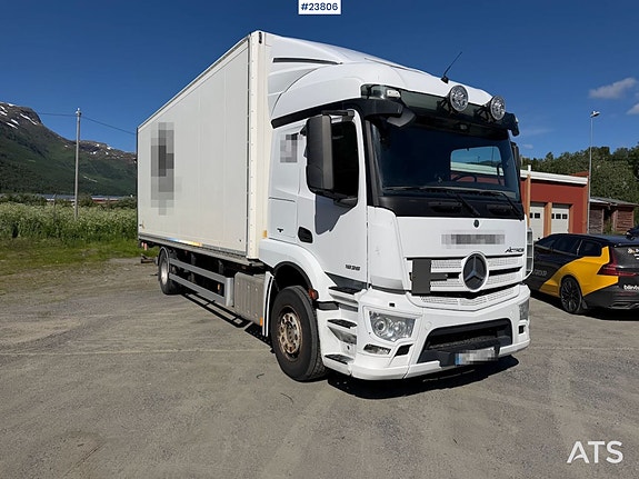 Mercedes-Benz Actros 1835L 4x2 skapbil m/ ADR rigget, ny clutch og svinghjul. – Euro 6 og totalt overhalt bremser. SE VIDEO 3 of 30