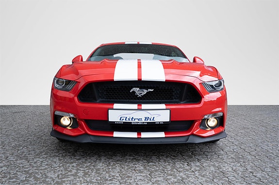Ford Mustang 4 of 30