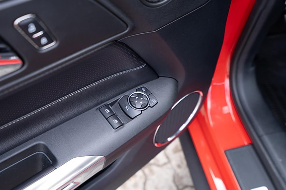 Ford Mustang 15 of 30