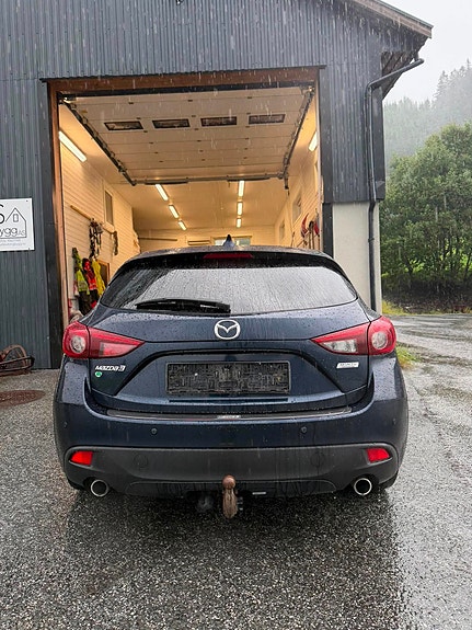 Mazda 3 5 of 10
